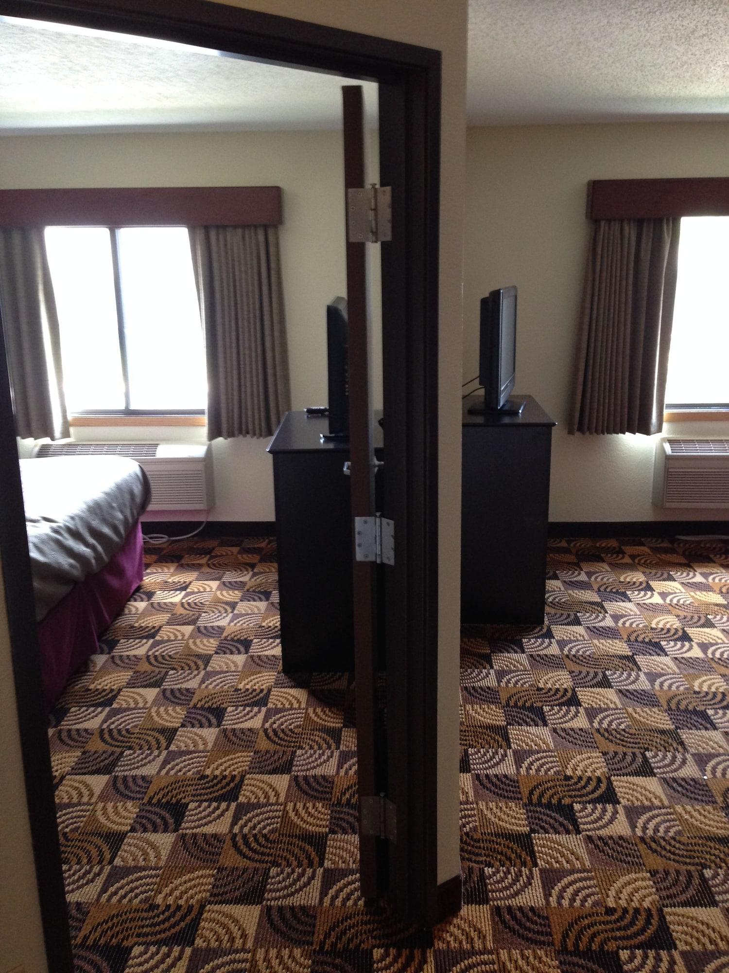 Americinn By Wyndham Elkhorn Near Lake Geneva Екстер'єр фото