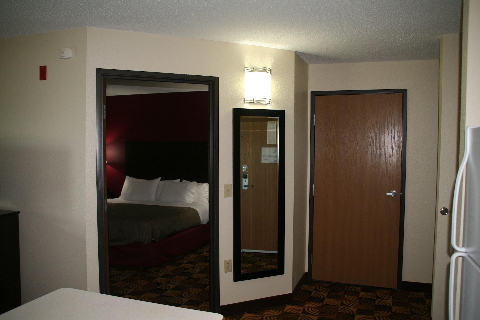 Americinn By Wyndham Elkhorn Near Lake Geneva Екстер'єр фото